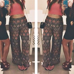 Bar lll Wide Leg Kalidescope Flowy Pant